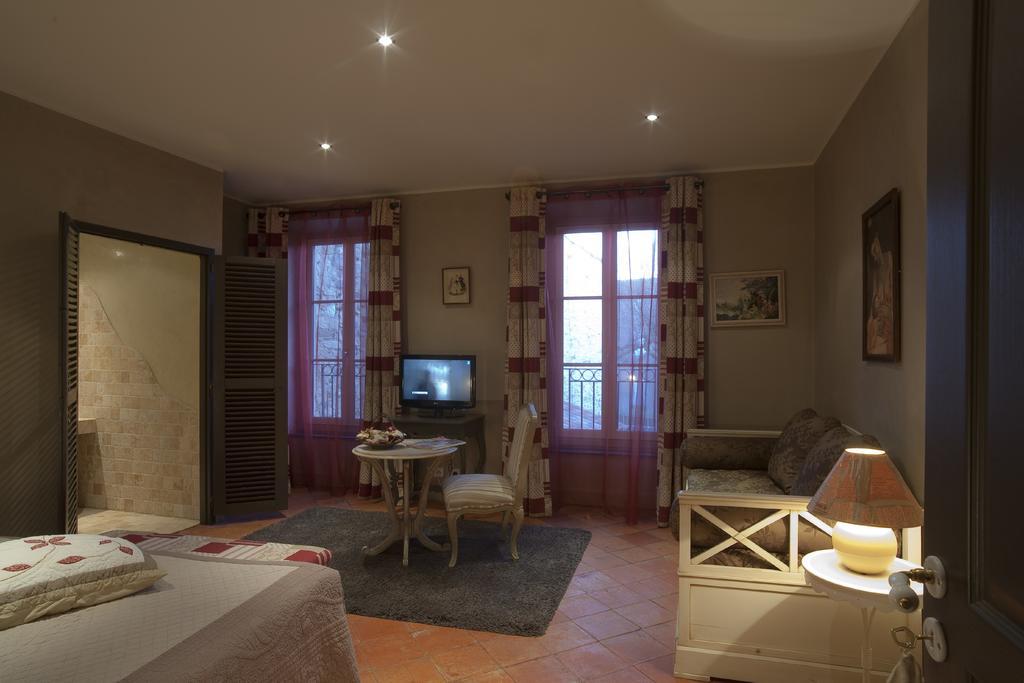 Bed & Breakfast Demeure Du Pareur Villeneuve-Minervois Buitenkant foto